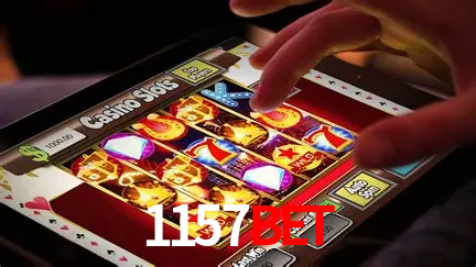 A Ascensão dos Esportes Eletrônicos: Um Novo Paradigma no Entretenimento